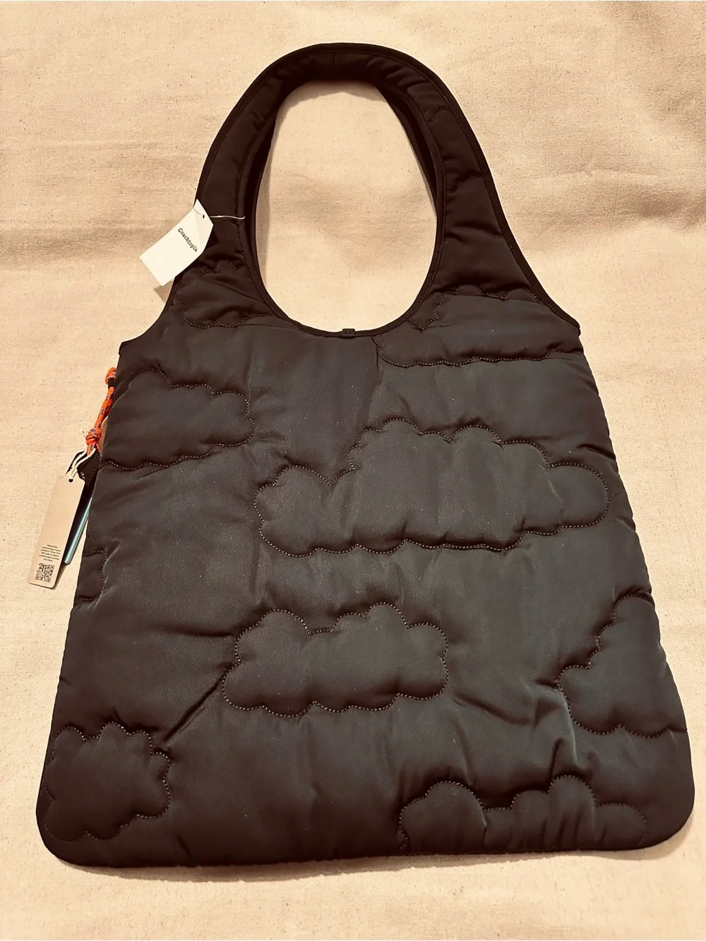 Coach | Tote | Coachtopia Loop Flat Tote with Cloud Quilting - Picture 13 of 16